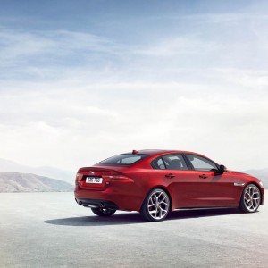 Photo officielle Jaguar XE S (2015)