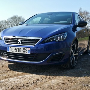 Photo essai Peugeot 308 GT – 2.0 BlueHDi 180 EAT6 (Avril 2015)