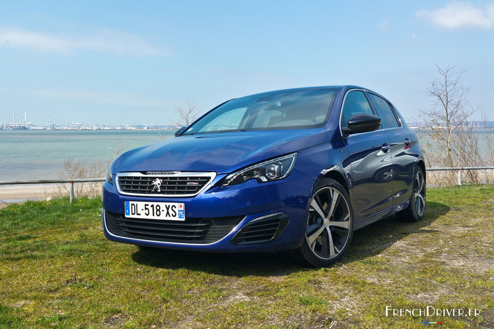 Essai de la Peugeot 308 GT : l'alternative - French Driver