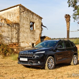 Photo 3/4 avant Jeep Cherokee (2015)