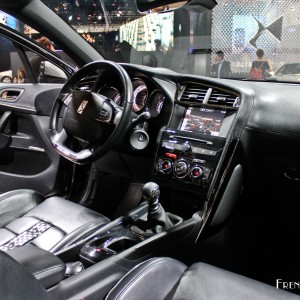 Photo intérieur DS 4 Crossback Concept – Salon de Francfort 201