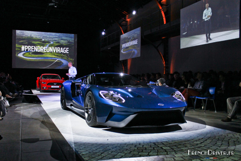 Ford invite les Français à #PrendreUnVirage (Septembre 2015)