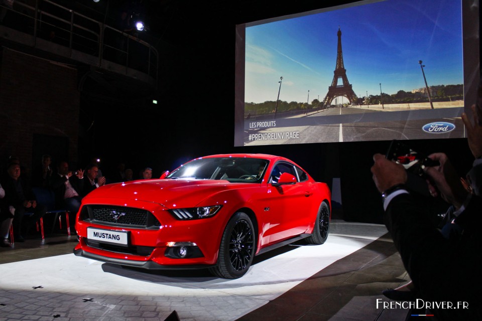 Ford invite les Français à #PrendreUnVirage (Septembre 2015)