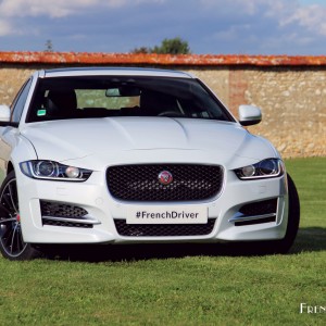 Photo essai Jaguar XE R-Sport (2015) – 2.0l essence 200 ch