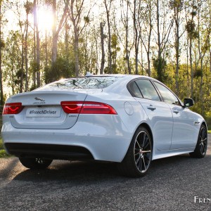 Photo essai Jaguar XE R-Sport (2015) – 2.0l essence 200 ch