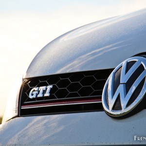 Photo badge Volkswagen Golf GTI 220 (2015)