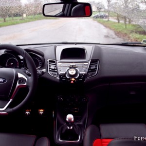 Photo intérieur Ford Fiesta ST (2015)