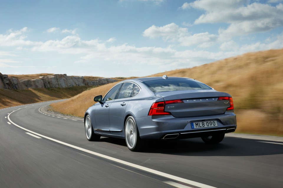 Photo officielle nouvelle Volvo S90 (2015)