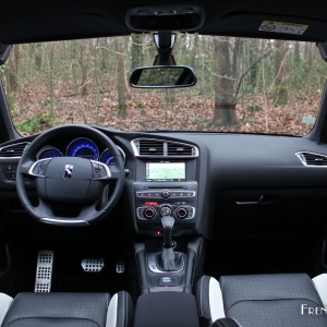 Photo intérieur DS 4 Crossback (2016)