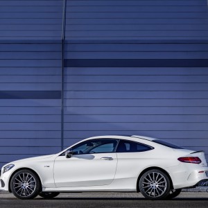 Photo officielle profil Mercedes-AMG C43 Coupé (2016)