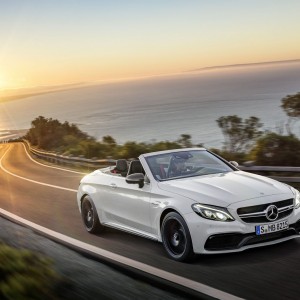 Photo 3/4 avant ouverte Mercedes-AMG C 63 S Cabriolet (A 205) –