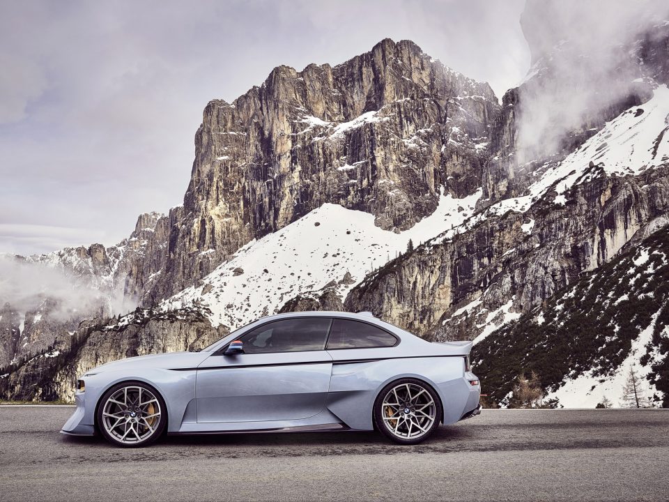 Photo officielle BMW 2002 Hommage - Villa d'Este 2016