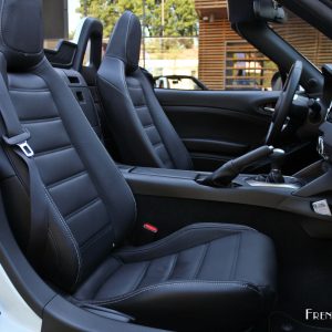 Photo sièges cuir Fiat 124 Spider (2016)