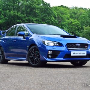 Photo 3/4 avant Subaru WRX STI (2016)