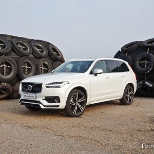 Photo 3/4 avant Volvo XC90 R-Design T8 (2016)