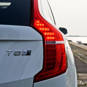 Photo feu arrière LED Volvo XC90 R-Design T8 (2016)