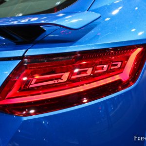 Photo feu arrière LED Audi TT RS – Mondial de l’Auto de Paris 2