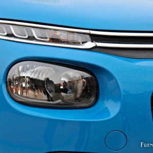 Photo feux avant nouvelle Citroën C3 III Cobalt Blue (2016)