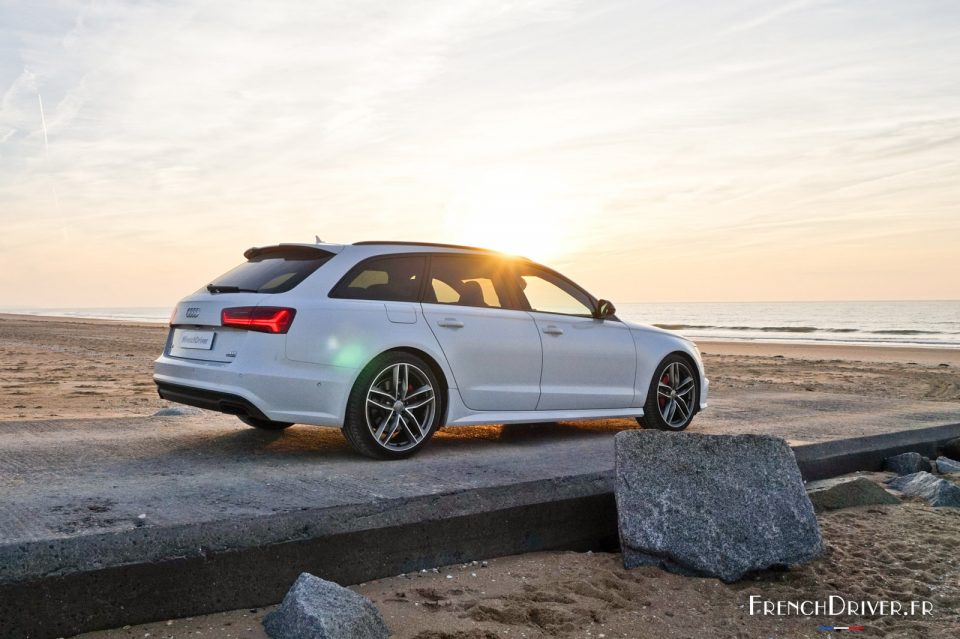 Photo 3/4 arrière Audi A6 Avant Competition (2016)