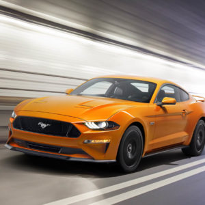 Photo officielle Orange Fury Ford Mustang GT V8 restylée (2017)