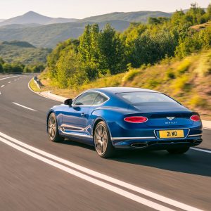 Photo officielle route Bentley Continental GT (2017)