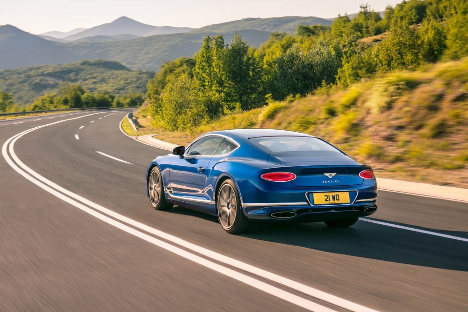 Photo officielle route Bentley Continental GT (2017)