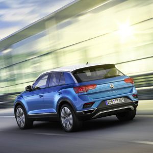 Photo 3/4 arrière Volkswagen T-Roc Bleu (2017)