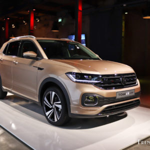 Photo Volkswagen T-Cross R-Line Beige Cuivré – Présentation à