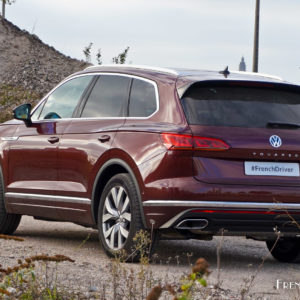 Photo 3/4 arrière Volkswagen Touareg (2018)