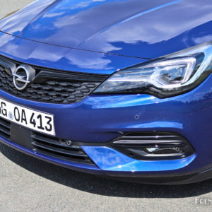 Photo bouclier avant Opel Astra restylée (2019)