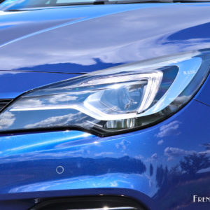 Photo phare avant Full Matrix LED Opel Astra restylée (2019)