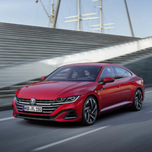 Photo dynamique Volkswagen Arteon R Line restylée (2020)