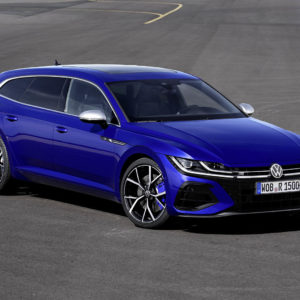 Photo 3/4 avant Volkswagen Arteon R restylée (2020)