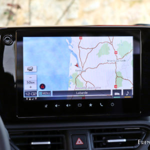 Photo navigation GPS écran tactile Suzuki Swift IV (2024)