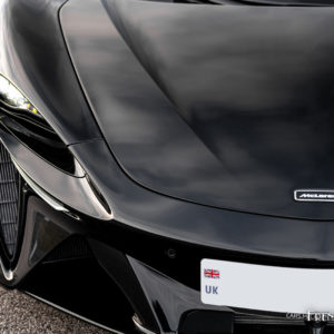 Photo phare avant LED McLaren Artura (2024)